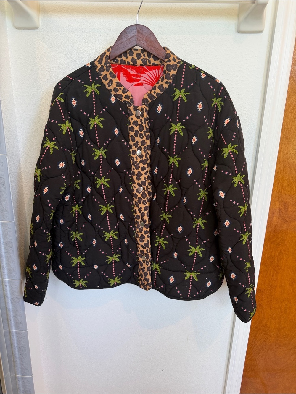 Quilted Reversible Palm-Print Puffer Jacket with Leopard Trim - Black/Green